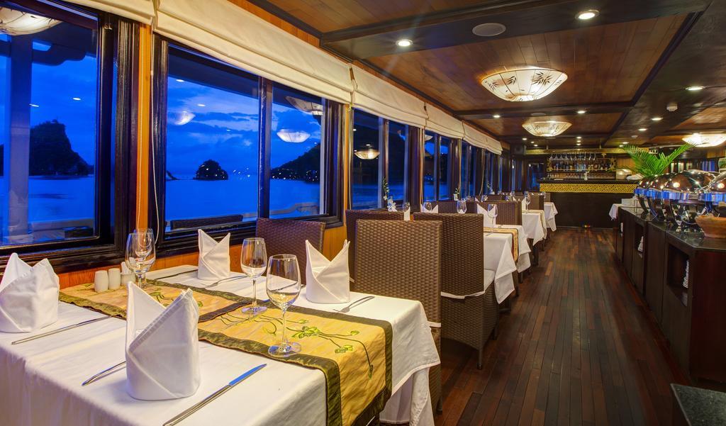 Syrena Cruises Hotel Ha Long Exterior photo