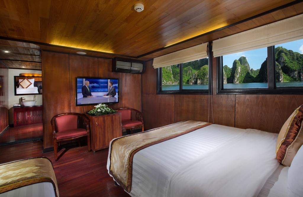 Syrena Cruises Hotel Ha Long Exterior photo